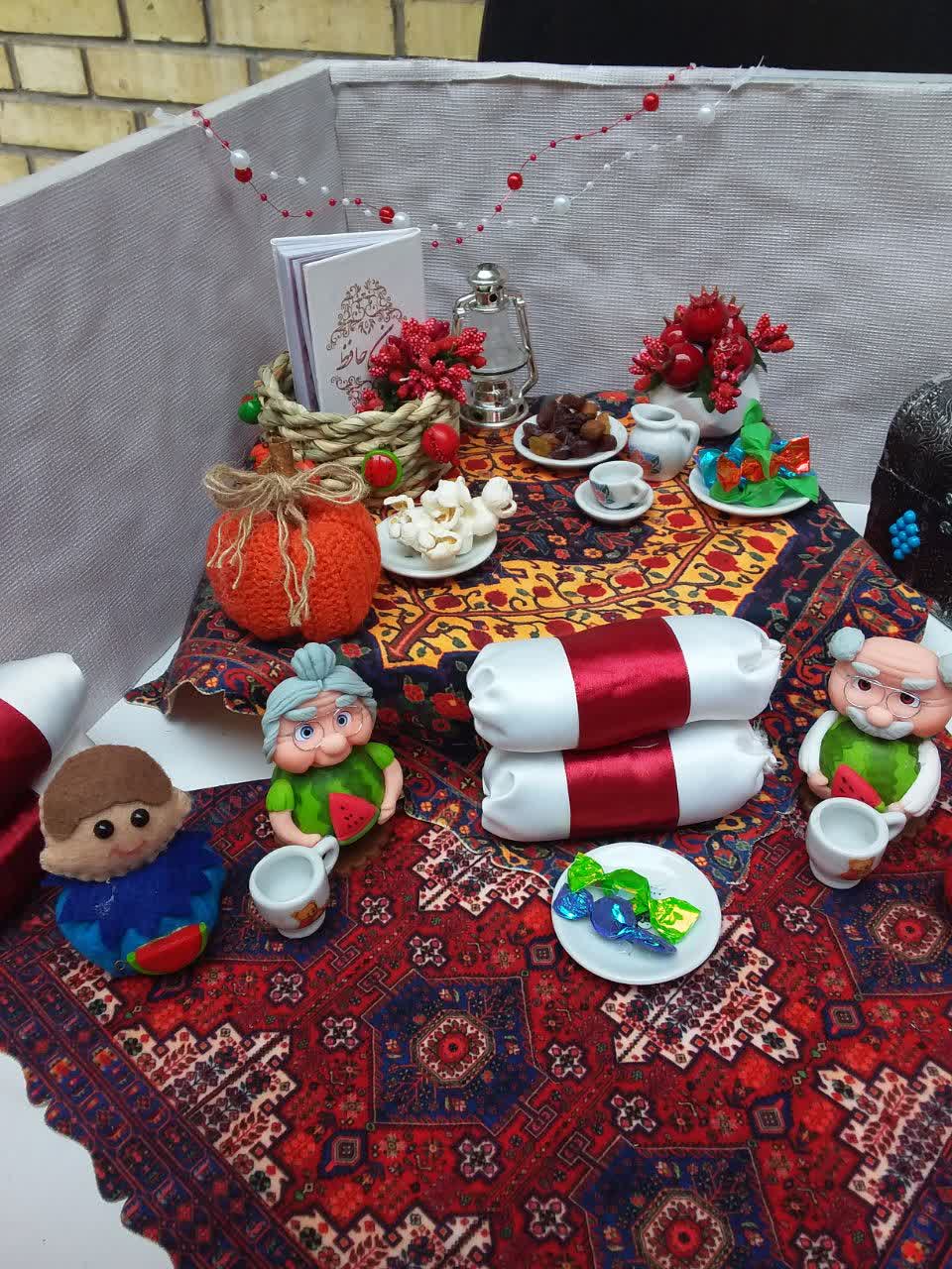 ساخت ماکت شب یلدا توسط دانش اموزان رشته تربیت کودک